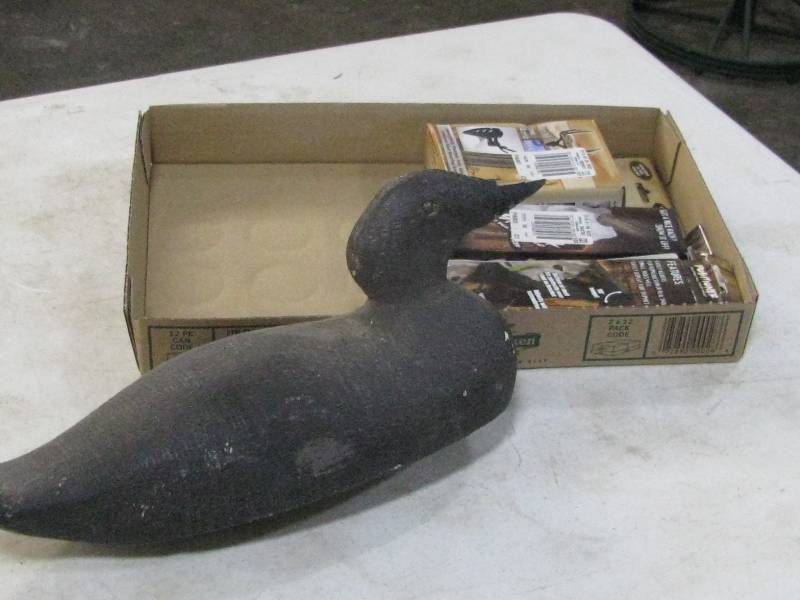 lot 71 image: Wooden Duck Decoy
