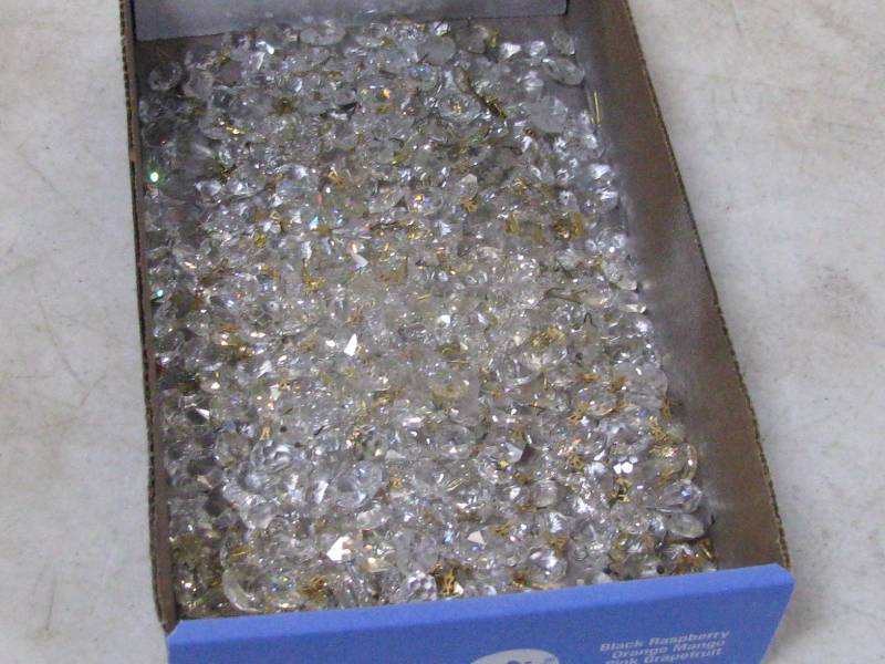 lot 8 image: Crystal Chandelier Crystals