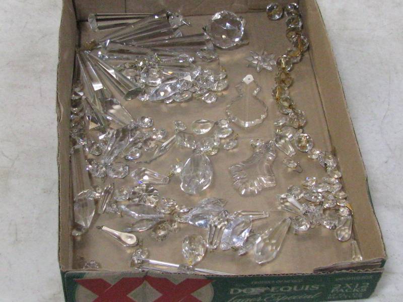 lot 9 image: Crystal Chandelier Crystals