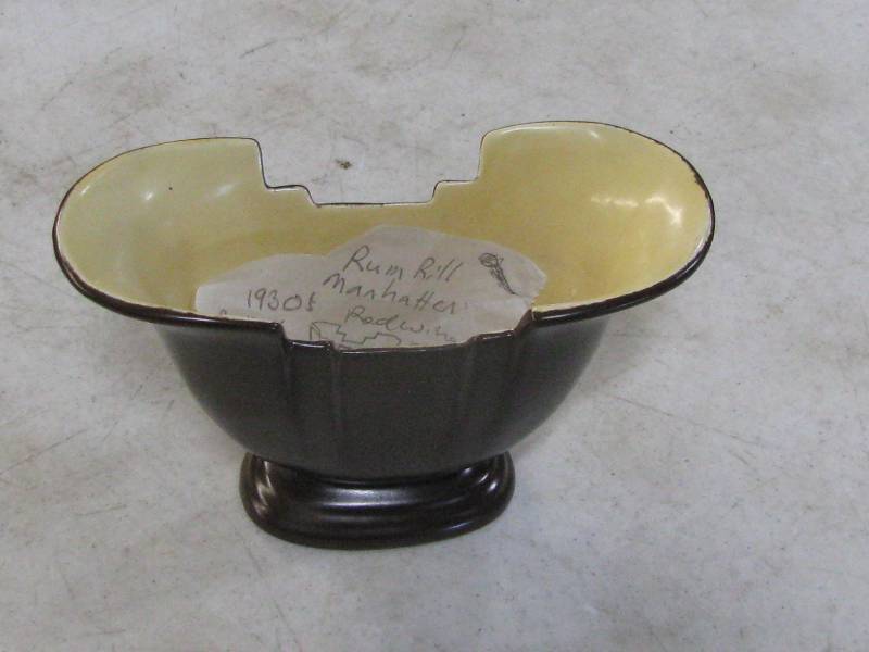 lot 10 image: Red Wing Rumrill Crock Pottery