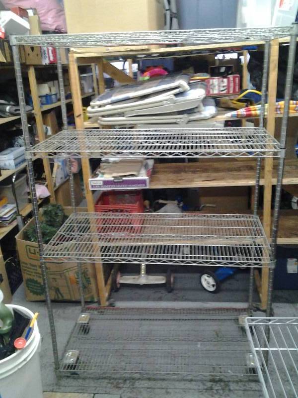 lot 31 image: Metro Rack 72x24x48