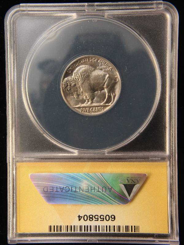 lot 17 image: 1938-D BUFFALO NICKEL MS66 ANACS FLAWLESS COIN