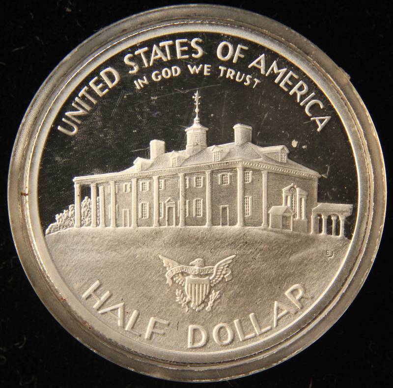 lot 52 image: 1982 PROOF WASHINGTON SILVER COMMEMORATIVE HALF DOLLAR IN AIRTITE
