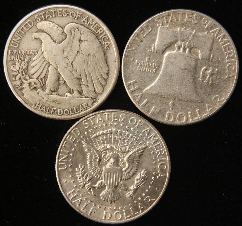lot 58 image: 3 SILVER HALF DOLLARS 1943 1952 1964-D