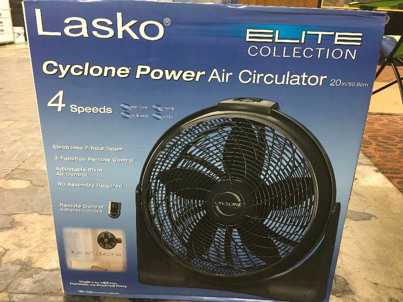 lot 299 image: LASKO POWER AIRCIRCULATOR, MSRP $34.99