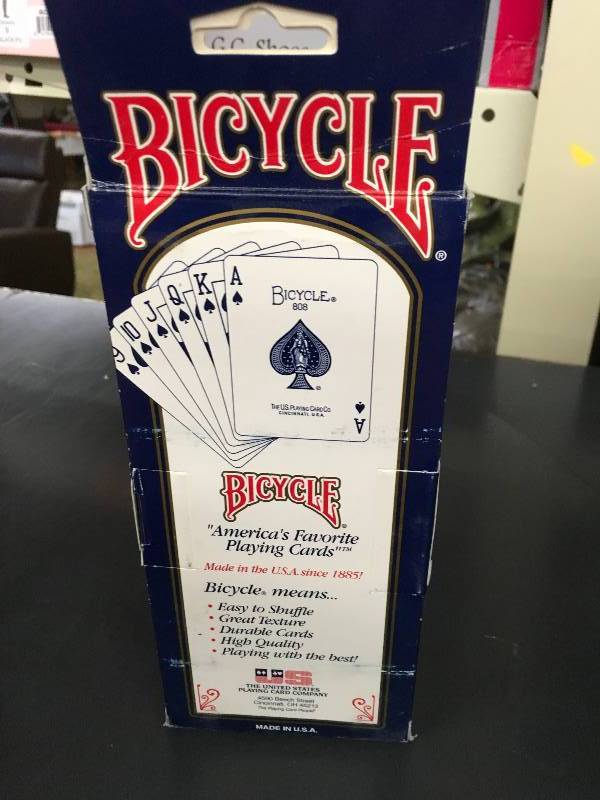 lot 326 image: BICYCLE PLAYING CRDS 12PK, MSRP $13.49