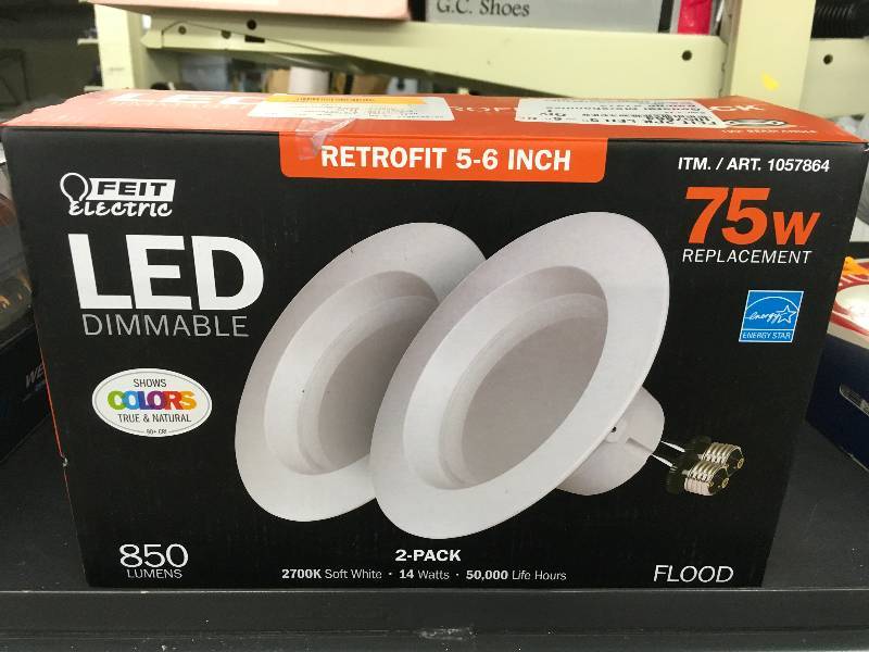 lot 327 image: FEIT 2PK LED 5-6 RETRO, MSRP $14.99