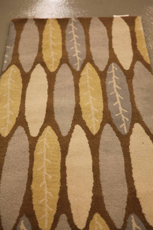 lot 128 image: 8ft Runner (Rug #25)