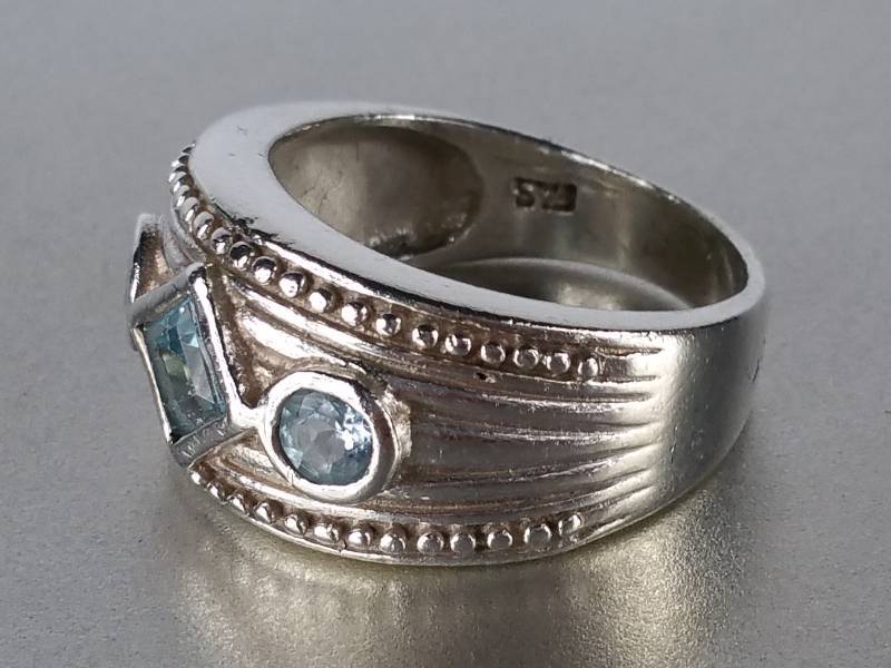 Ladies Blue Topaz Estate Ring