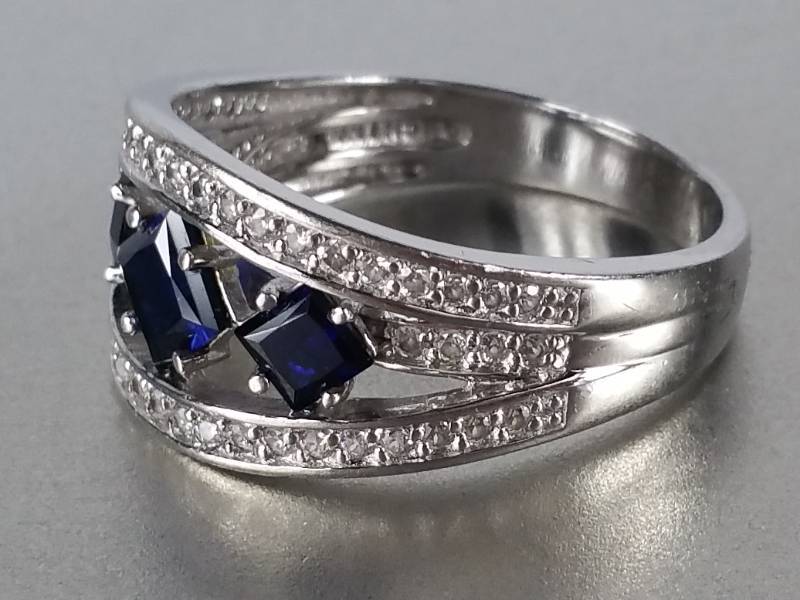 Ladies Blue and White Sapphire Estate Ring