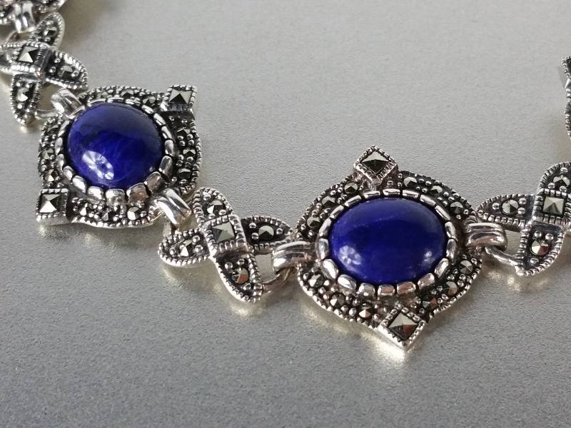 Ladies Bracelet and Earring Dinner Set