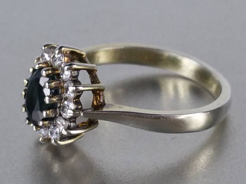 Ladies Stunning Deep Blue Sapphire Estate Ring