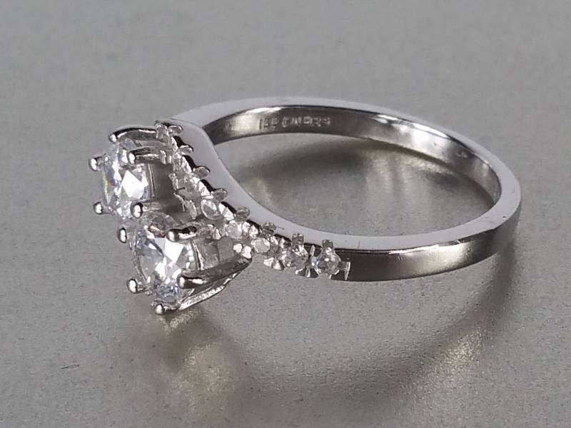 Ladies Dazzling Forever Ring in Sterling Silver