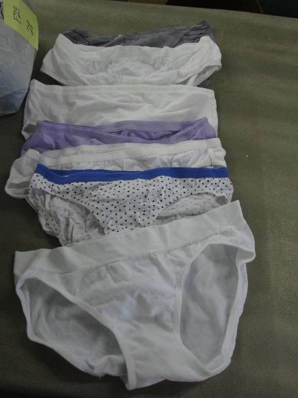 Lot of 7 New Womens Size 5 Panties...