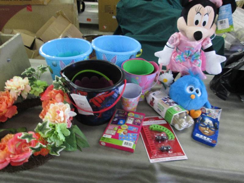 Minnie Mouse, Buckets- damaged, Val...