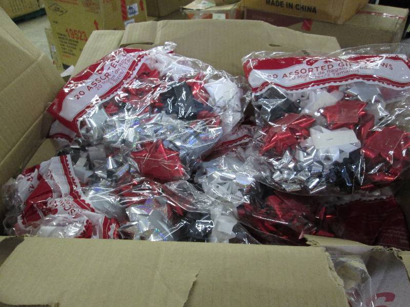 Box of Bags Containing 20 Assorted ...