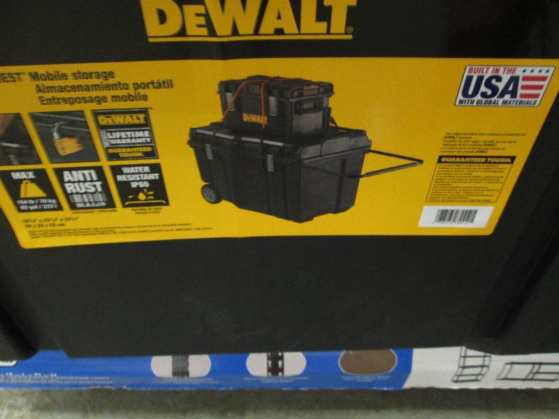 Dewalt  Tough Chest 38 in. 63 Gal. ...