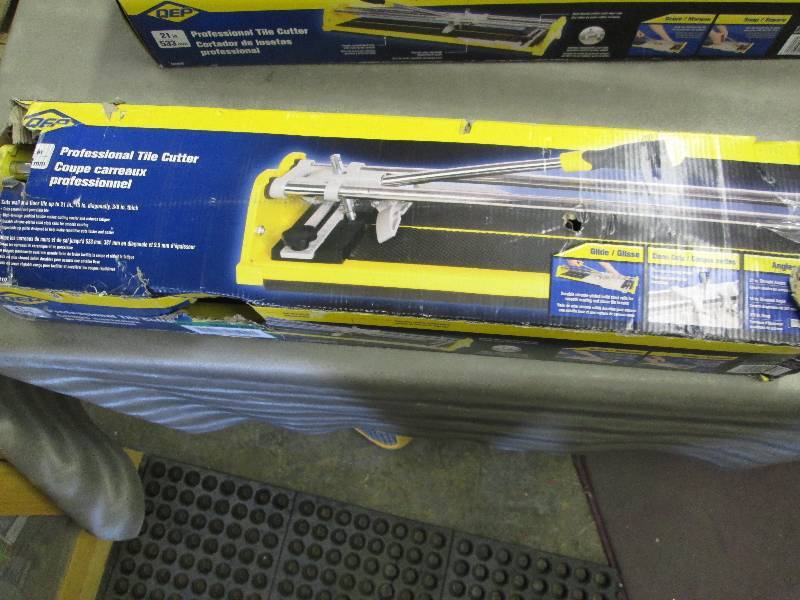 QEP 21 in. Ceramic Tile Cutter open...