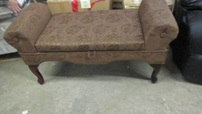 Rose Storage Bench open box Retail ...