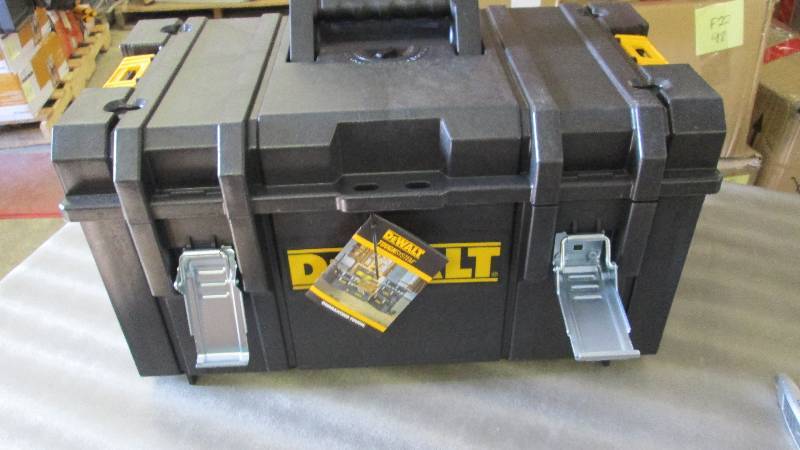 Dewalt ToughSystem DS300 22 in. Lar...
