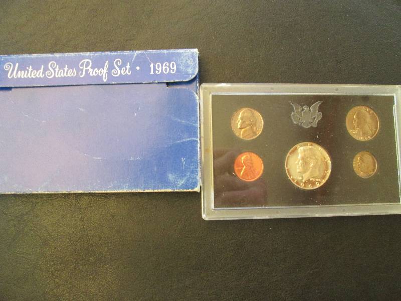 1969 S Proof Coin Set...