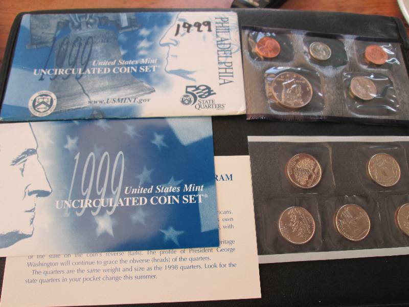 1999 P Uncirculated Coin Set...