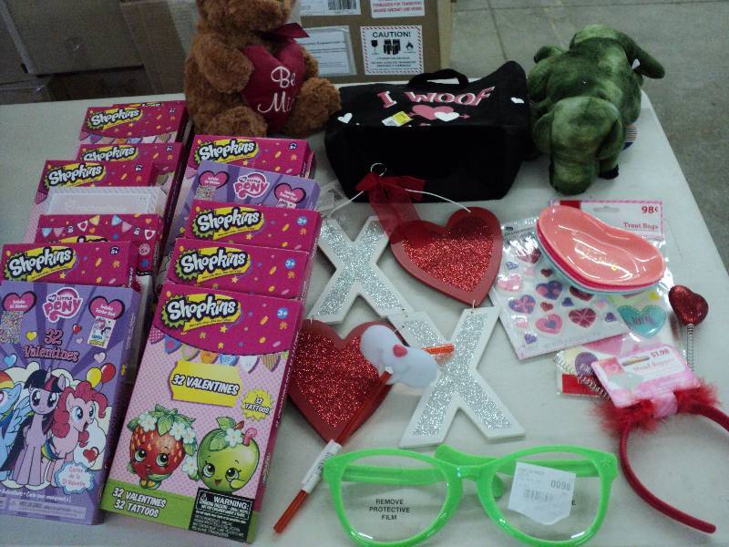 valentine decor ...