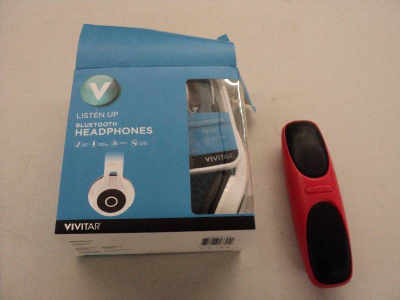 vivitar headphones, untested...