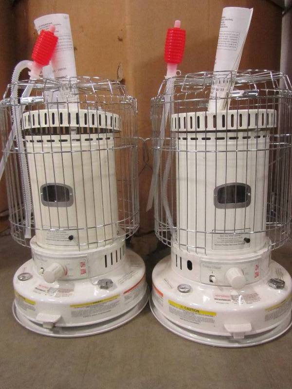 lot 6 image: DuraHeat 23,800 BTU Indoor Kerosene Portable Heater (x2)