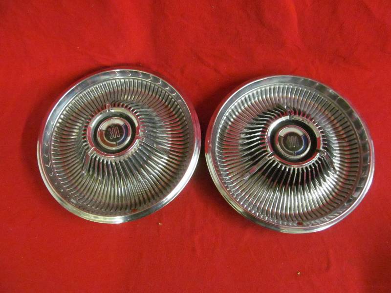 Chrysler 300s hub caps