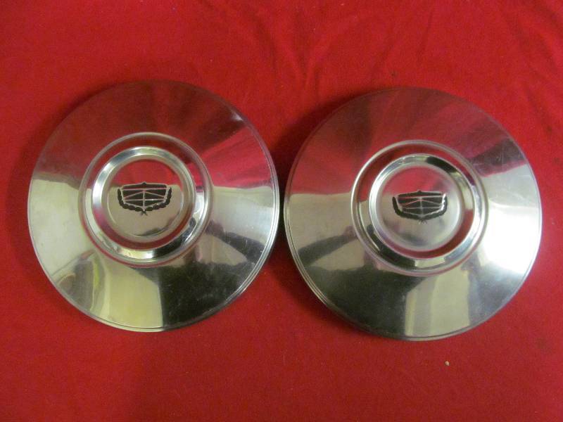 Ford hub caps