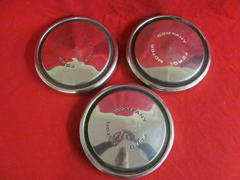 Ford hub caps