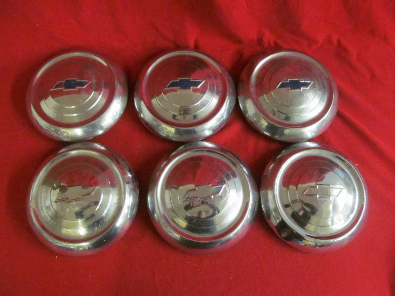 Chevy hub caps