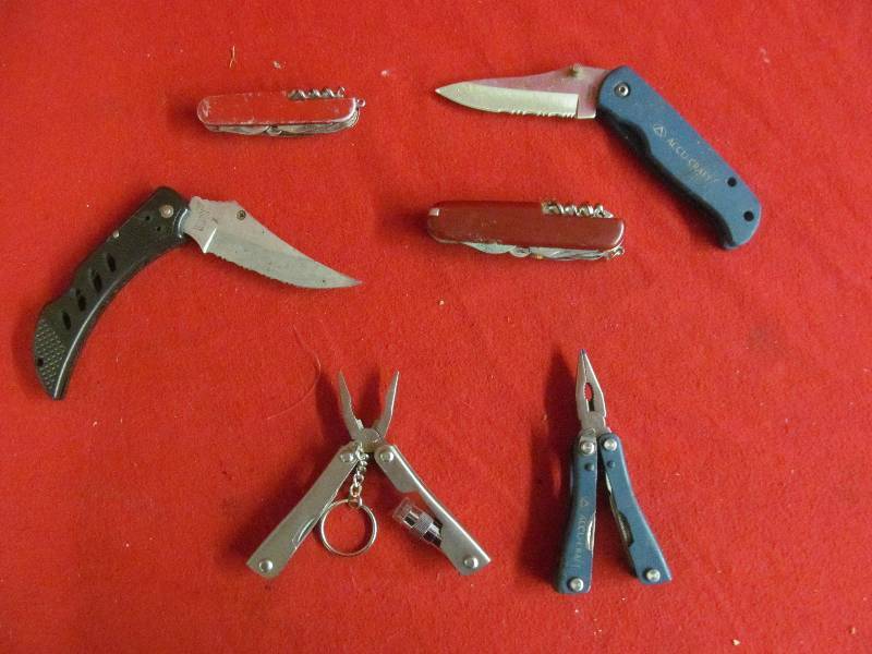 knives
