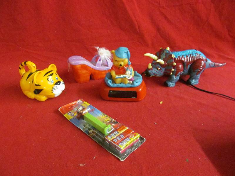 toys