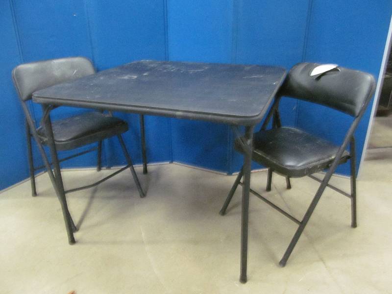 Cosco cardtable,2 chairs
