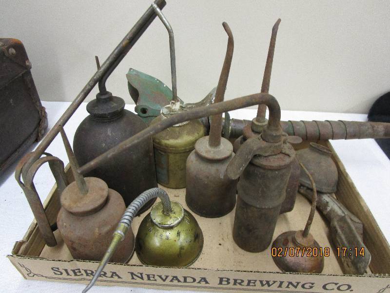lot 19 image: Oil Cans