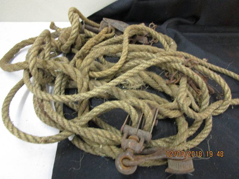 lot 36 image: Rope and Pulley