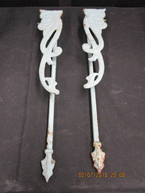 lot 45 image: Metal Curtain Pull Backs