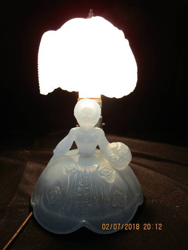 lot 49 image: Vintage Blue Lady Glass Lamp