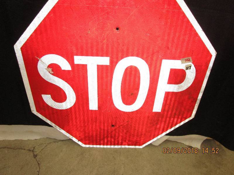 lot 102 image: Metal 30 STOP Sign