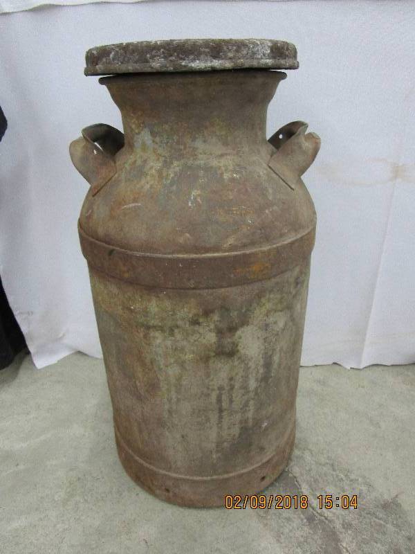 lot 111 image: Cream Can