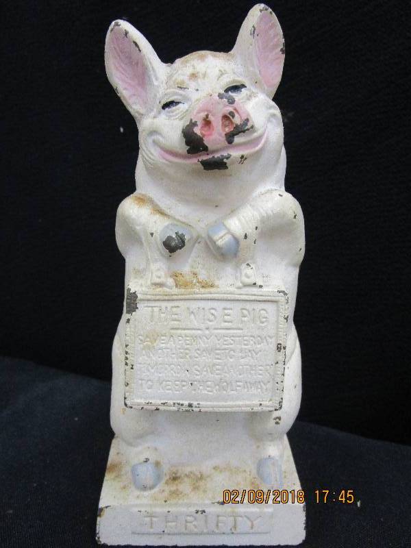 lot 118 image: Cast IronPig Banks