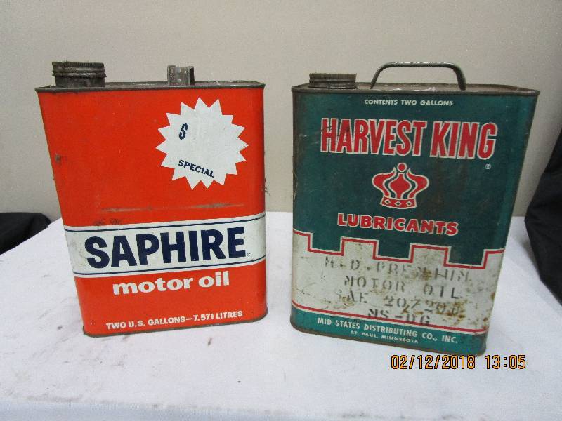 lot 134 image: Oil and Lubricant Cans