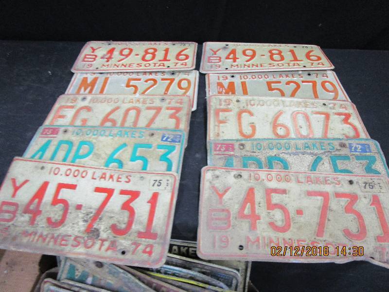 lot 145 image: Licence Plates 1970s 5 matching Sets