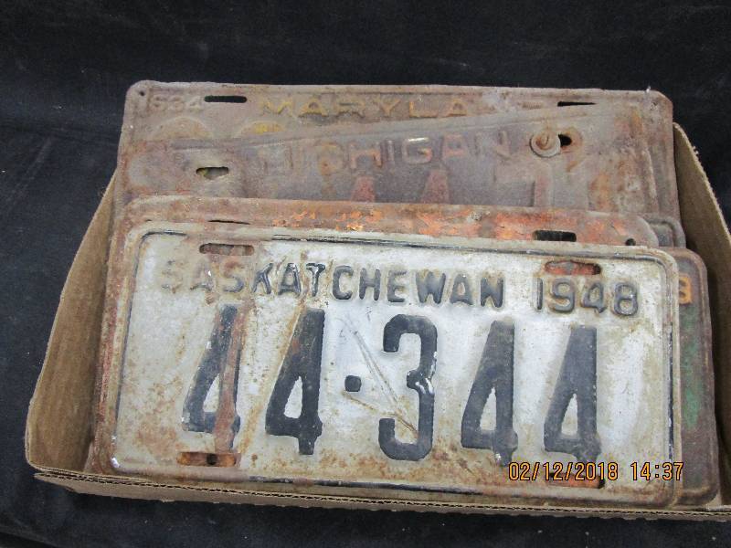 lot 150 image: Licence Plates 1920s and 1930s mismatched