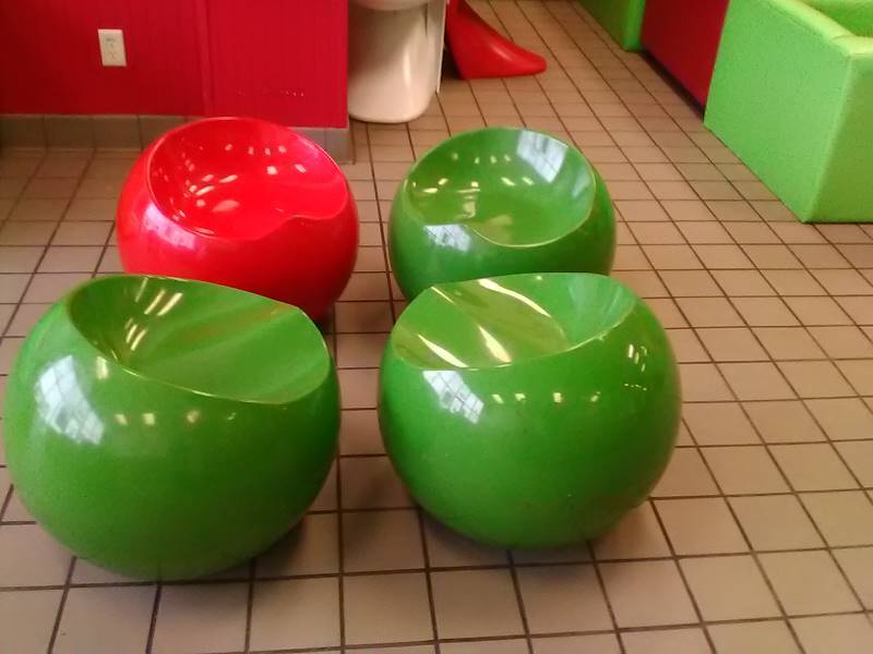 ROUND CHAIRS (4)