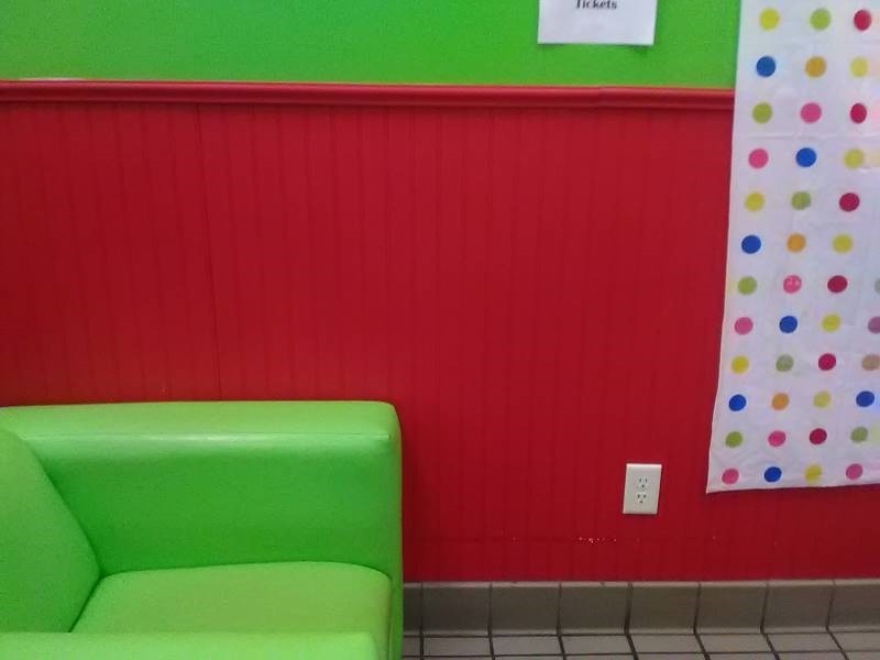 WAINSCOTING, APPROX 40 FEET