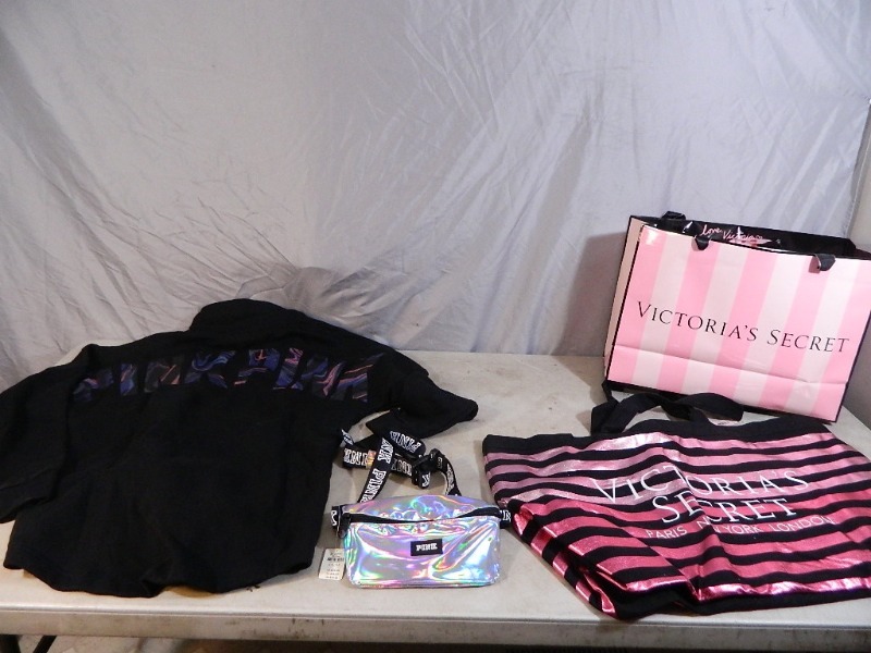 lot 8 image: New Victorias Secret Items