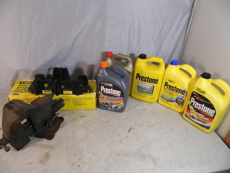 lot 32 image: Bench Vise, Engine Coolant